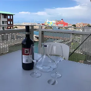 Kasia Porta Sul Mare Di Free Parking , Livorno Italia